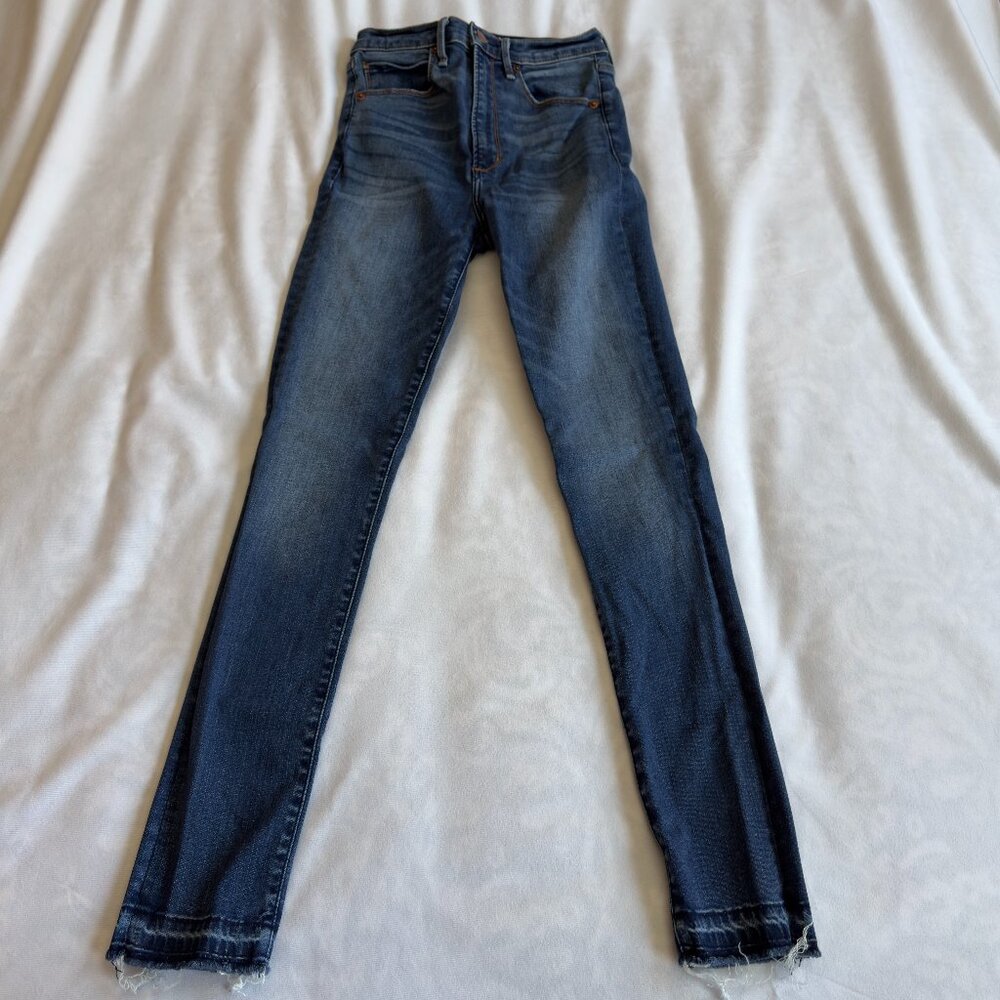 Abercrombie & Fitch Ultra High Rise Super Skinny Jeans Raw Hem Size 25/0R